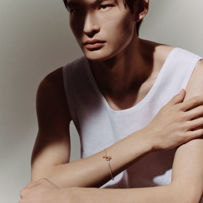 すべてのシルバー ブレスレット コレクション | Hermès - エルメス